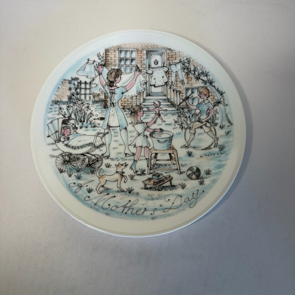 Vintage 1974 Haviland Limoges Mother's Day Collector Plate "The Wash" #4522